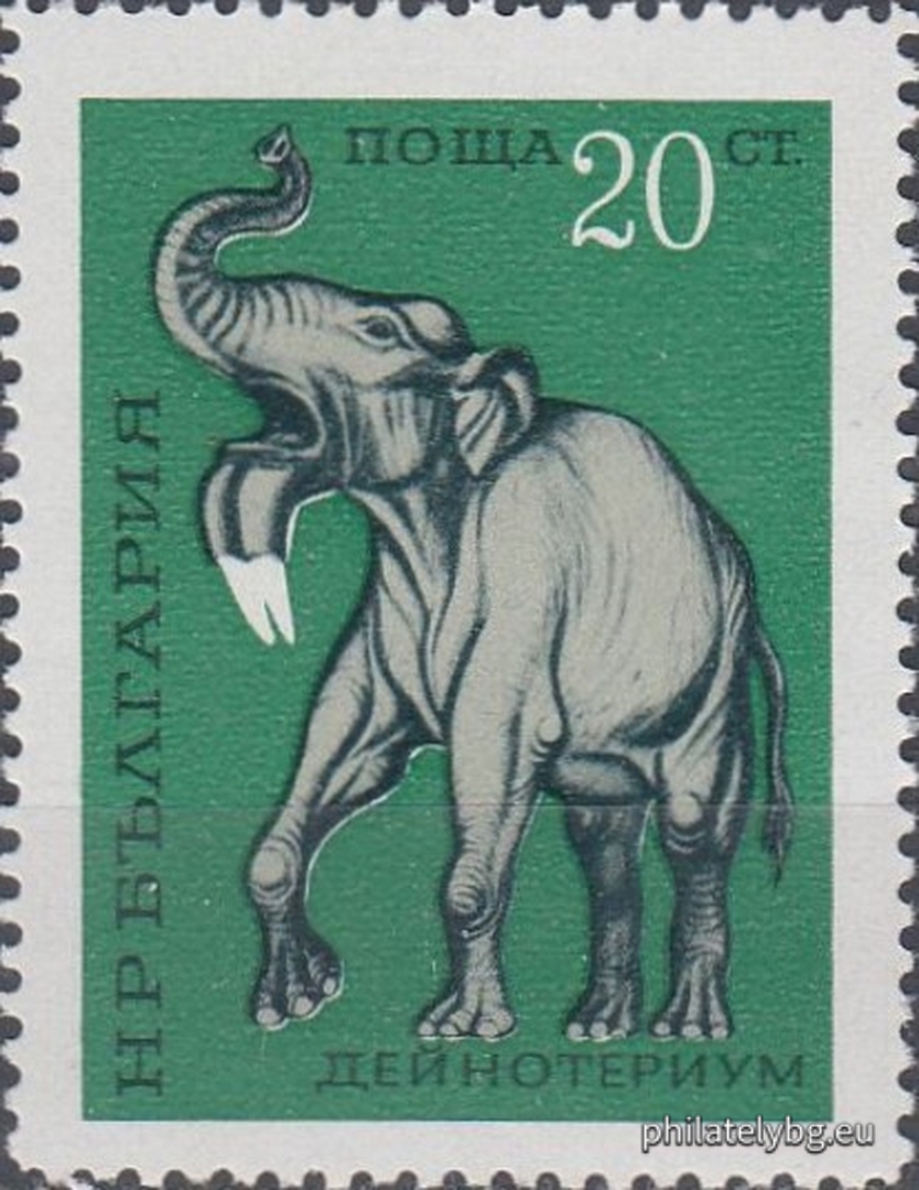 2158 - mammoth; 2159 - cave bear; 2160 - hipparion; 2161 - mastodon; 2162 - deinotherium; 2163 - saber-toothed tiger (mahairod).